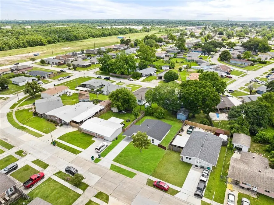 2122 N Butterfly Circle, Terrytown, LA 70056 - #3