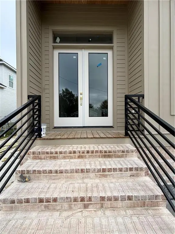 2335 Orleans Street, Mandeville, LA 70448 - Image #2