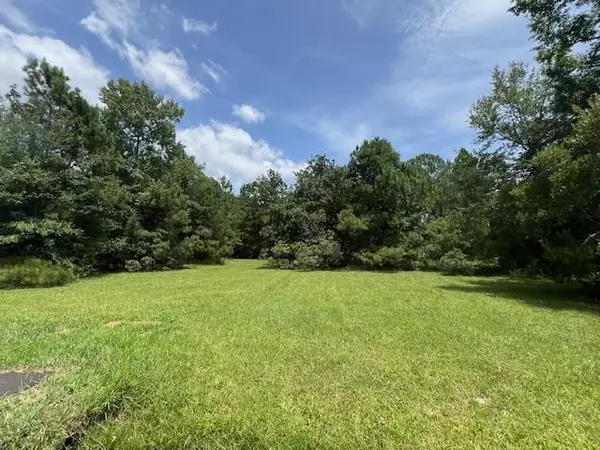 24520 Paradise Lane, Lacombe, LA 70445