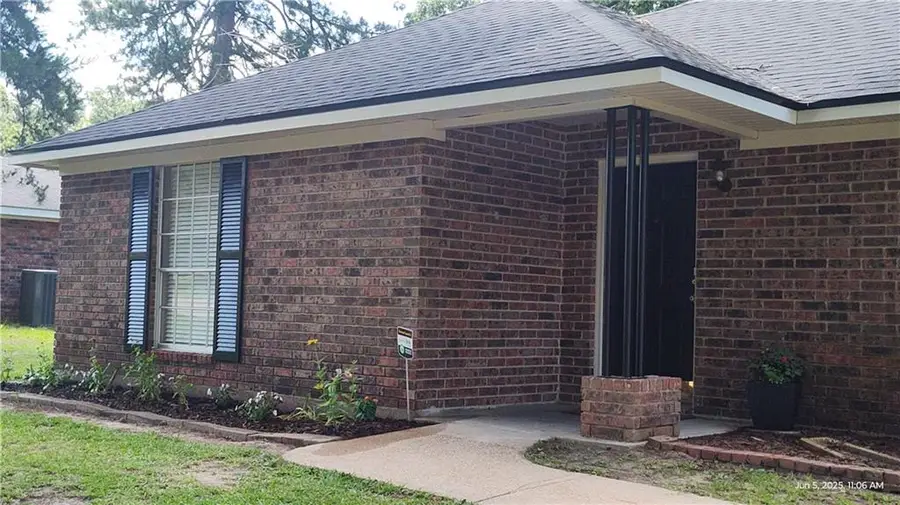 1628 Susek Drive, Pineville, LA 71360 - Image #2