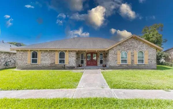 3701 Red Cypress Drive, New Orleans, LA 70131