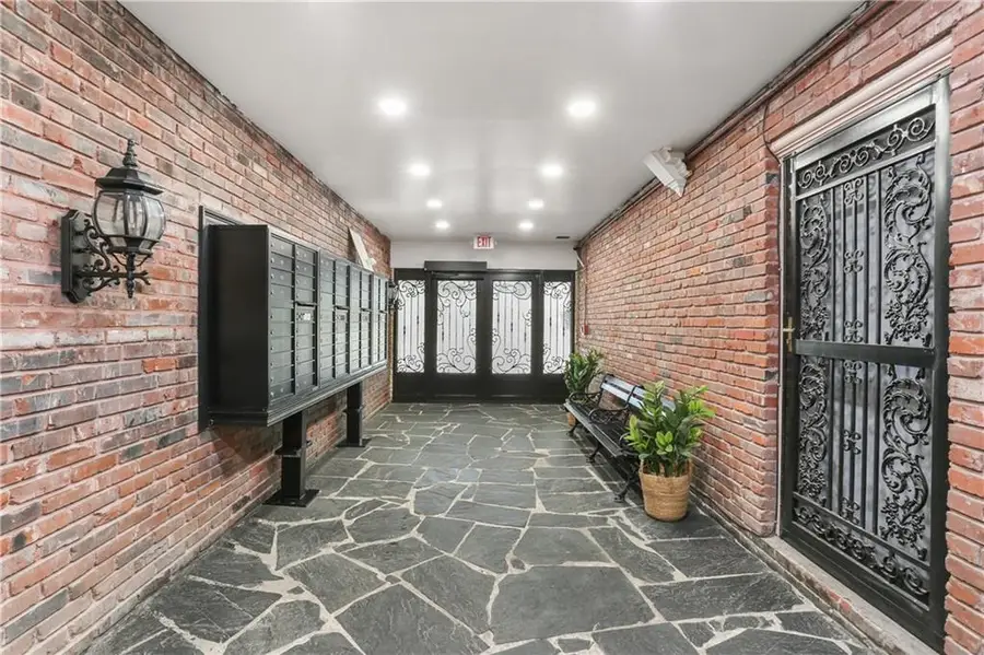 3201 St Charles Avenue #230, New Orleans, LA 70115 - Image #2