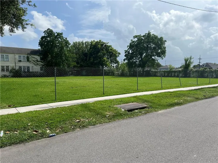4336 Elysian Fields Avenue, New Orleans, LA 70122 - #2