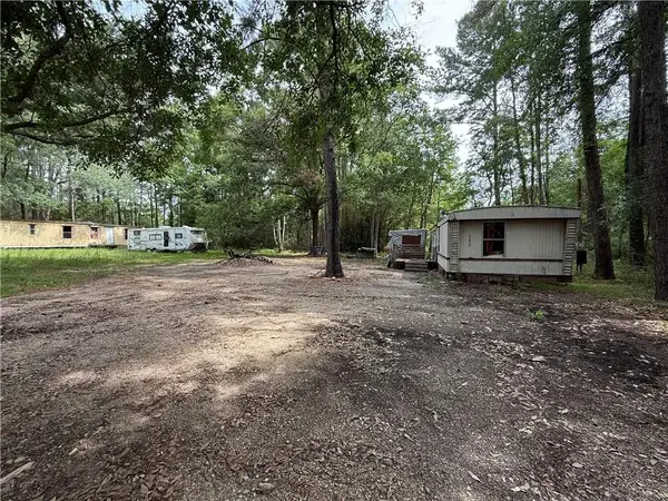 26107 & 26093 E Birch Street, Lacombe, LA 70445