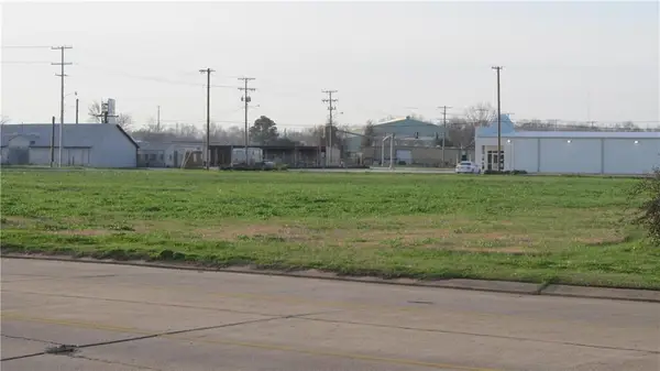 1818 Sterkx Road, Alexandria, LA 71301