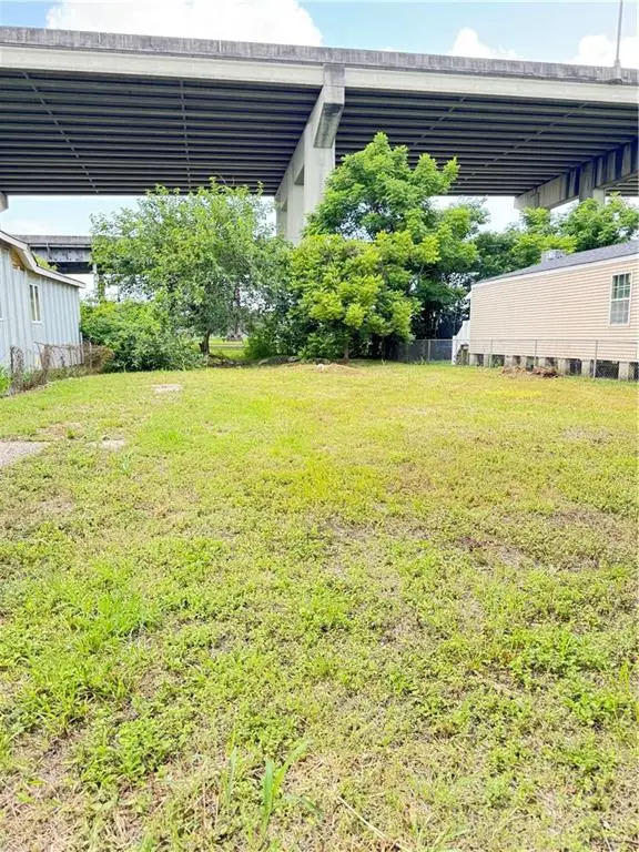 1331 Lawrence Street, New Orleans, LA 70114