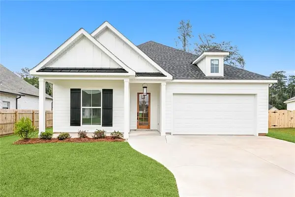 3056 Red Admiral Drive, Covington, LA 70433