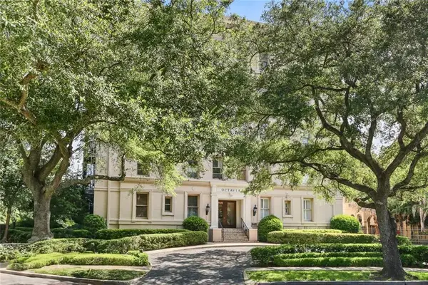 5421 St. Charles Avenue #2D, New Orleans, LA 70115