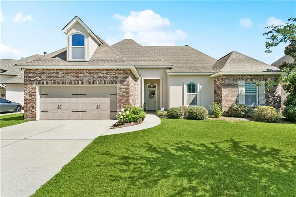 1084 Cypress Crossing Drive, Madisonville, LA 70447 - Image #1