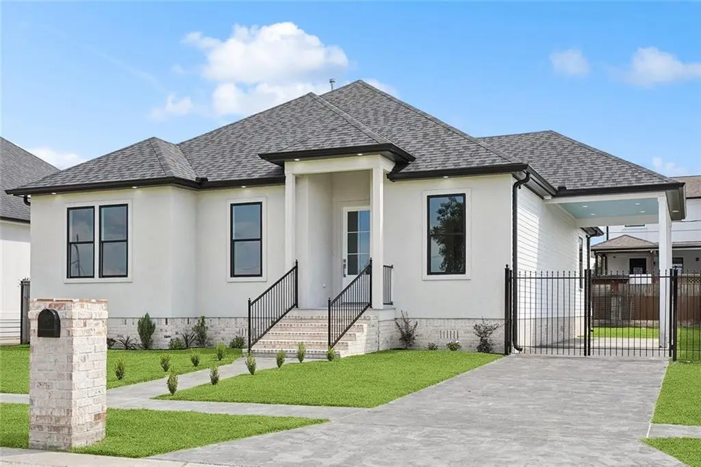 7536 Patricia Street, Arabi, LA 70032 - Image #1