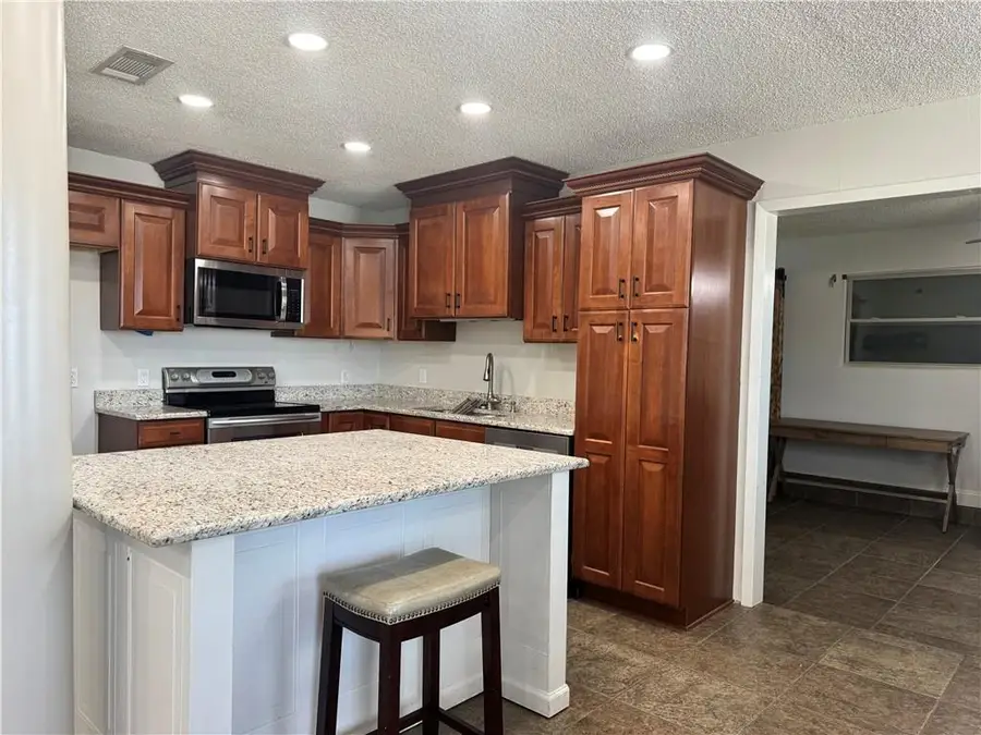 624 Taylorbrook Drive, Gretna, LA 70056 - Image #2