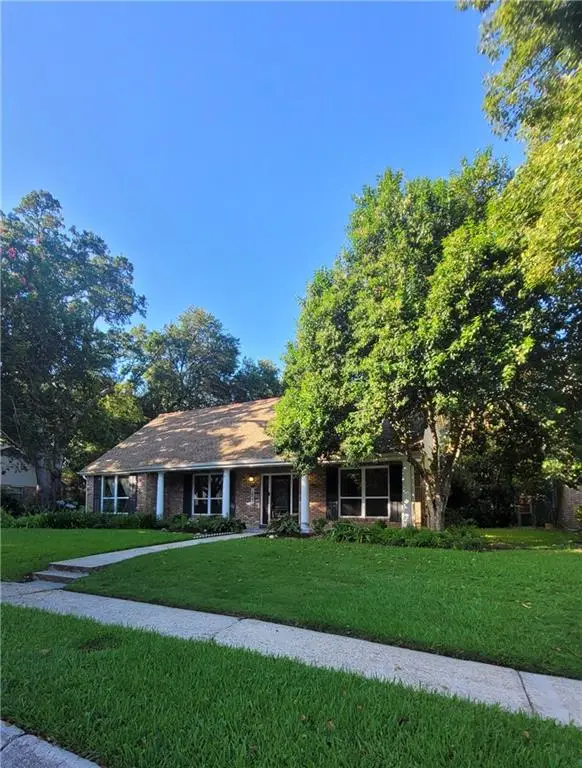 5821 Pembrook Drive, New Orleans, LA 70131 - Image #2