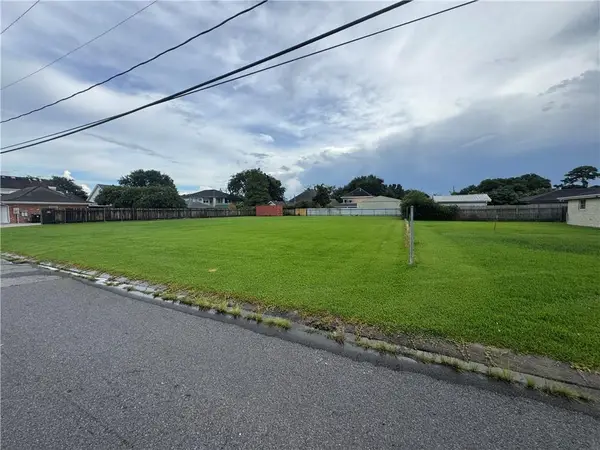 Josephine Street, Chalmette, LA 70043