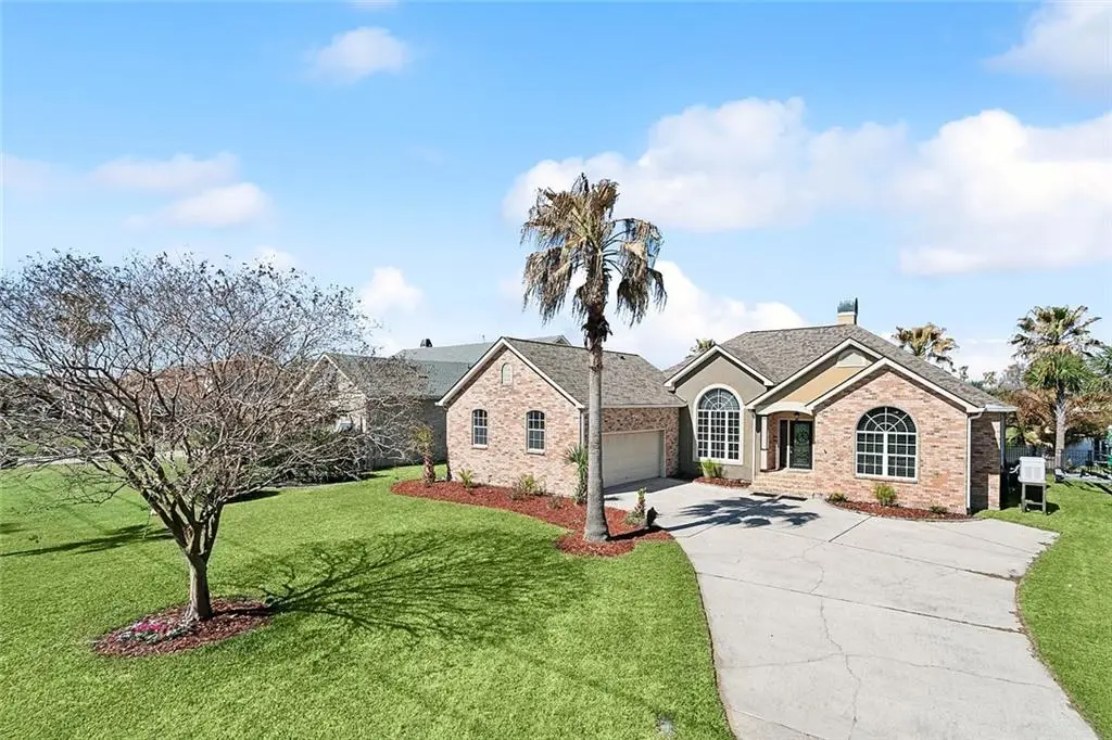 1042 Mariners Cove Boulevard, Slidell, LA 70458 - Image #1