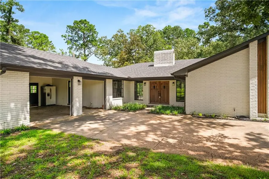 1805 Susek Drive, Pineville, LA 71360 - #2