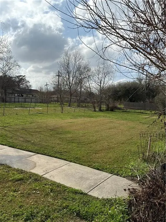 1732 Benton Street, New Orleans, LA 70117 - #3