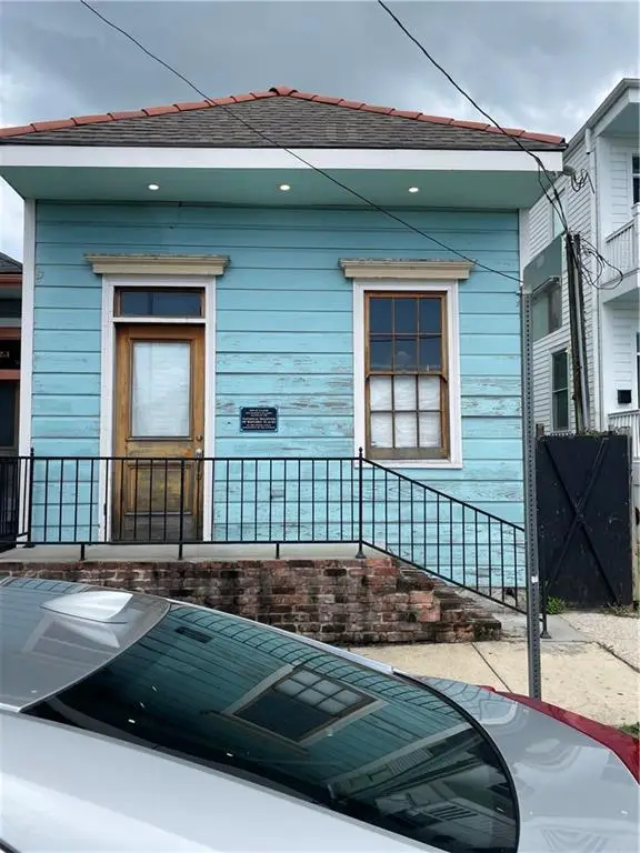 3225 St Claude Avenue, New Orleans, LA 70117