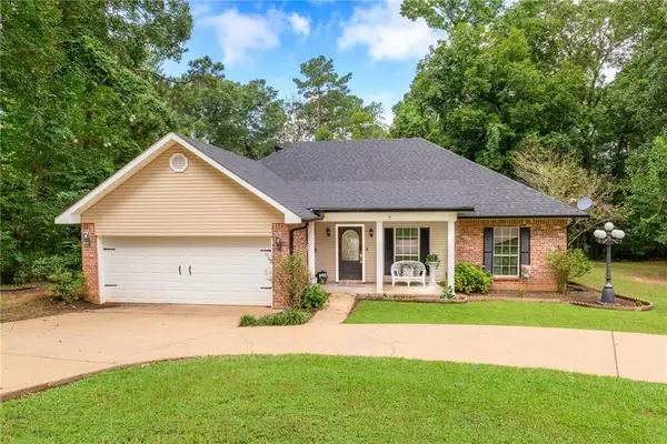 3221 Skyline Drive, Pineville, LA 71360