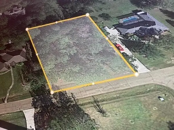 30299 Woodland West Drive, Lacombe, LA 70445