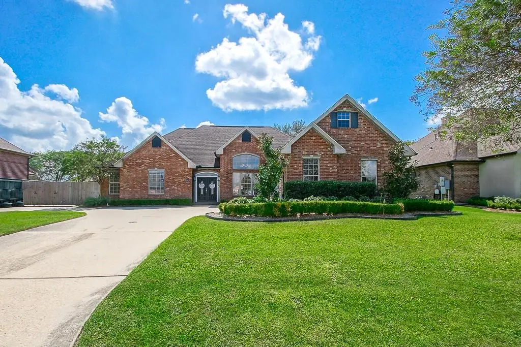 112 Jasmine Court, Belle Chasse, LA 70037 - Image #1
