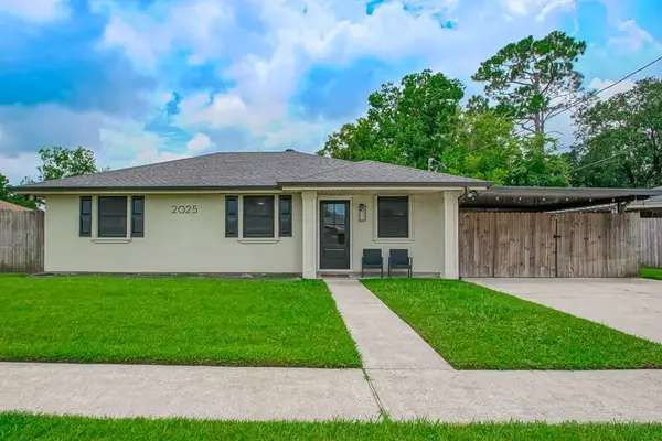 2025 S River Park Drive, Violet, LA 70092