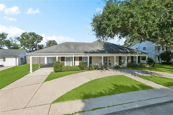 122 Imperial Woods Drive, Harahan, LA 70123