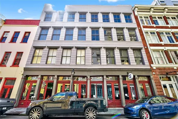 224 Chartres Street #4B, New Orleans, LA 70130