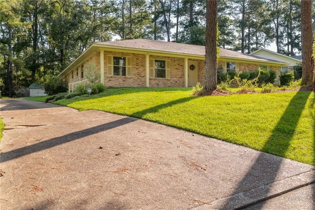 516 Hiawatha Trail Drive, Pineville, LA 71360 - Image #1