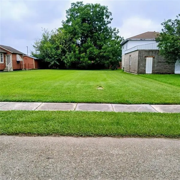 844 Angela Street, Arabi, LA 70032