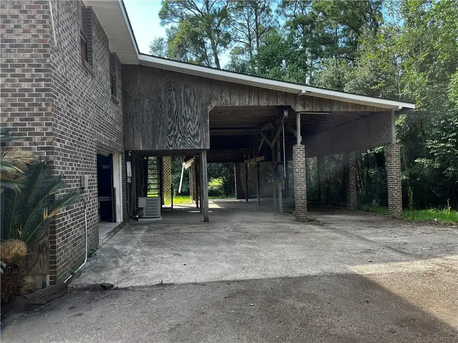 59131 Cypress Bayou Lane, Lacombe, LA 70445 - Image #3