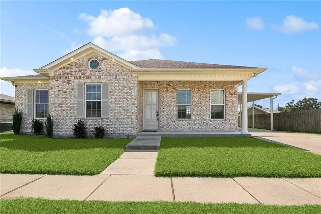 2705 Pecan Drive, Chalmette, LA 70043 - Image #1