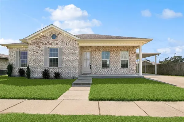 2705 Pecan Drive, Chalmette, LA 70043