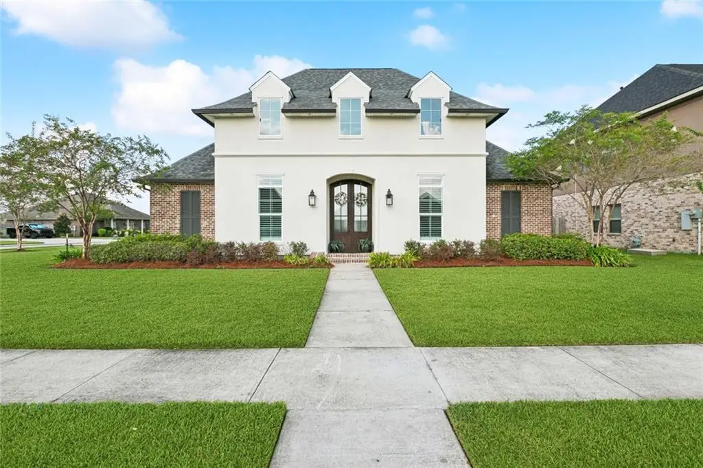 116 Cove Pointe Drive, Luling, LA 70070 - Image #1