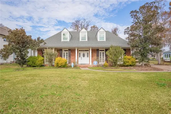 51 Rosedown Drive, Destrehan, LA 70047