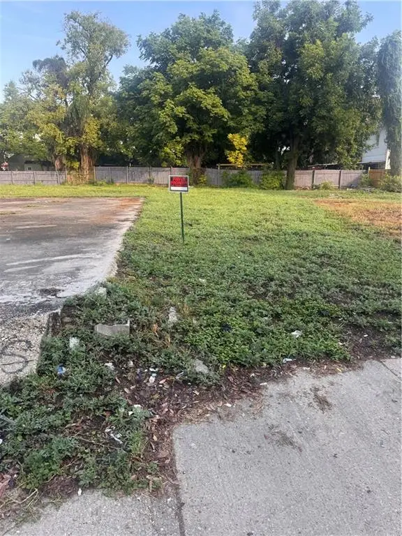 1241 N Claiborne Avenue, New Orleans, LA 70116