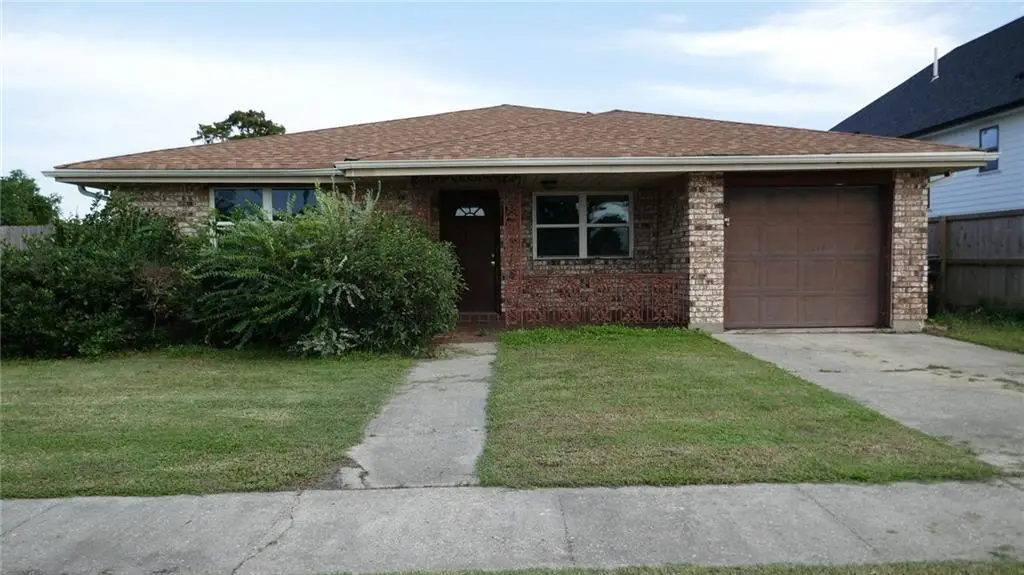 3805 Plaza Drive, Chalmette, LA 70043 - Image #1