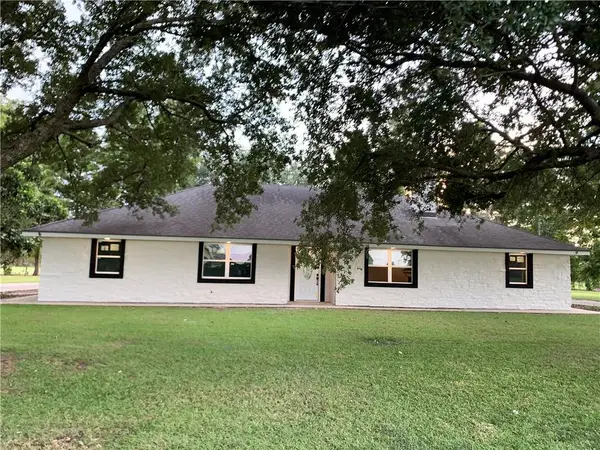 2700 S Bank Lane, Vacherie, LA 70090