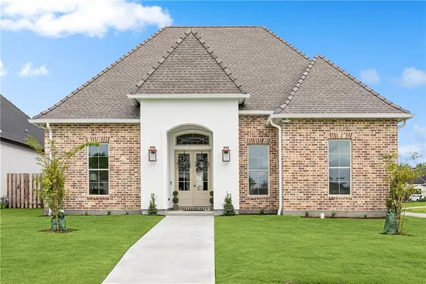 100 Wood Duck Drive, Belle Chasse, LA 70037