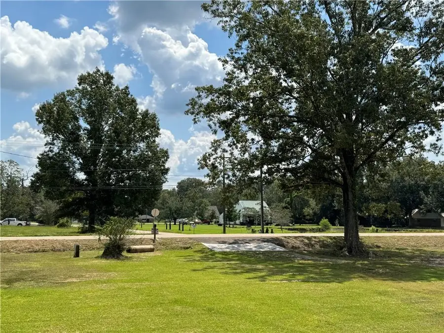 18255 Hwy 444 Highway, Livingston, LA 70754 - Image #2