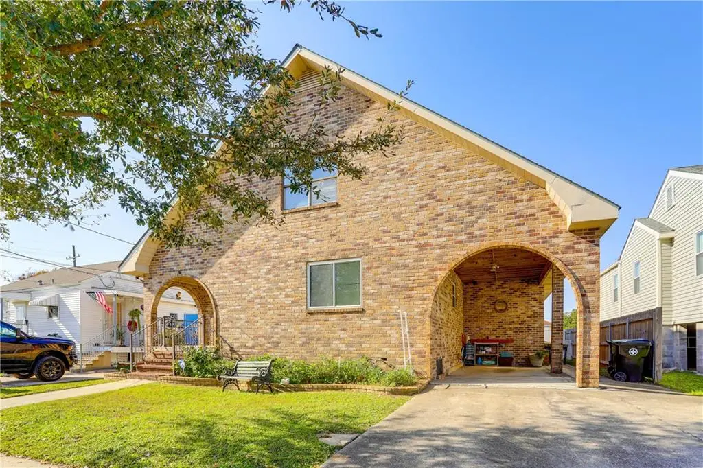 6214 Cameron Boulevard, New Orleans, LA 70122 - Image #1