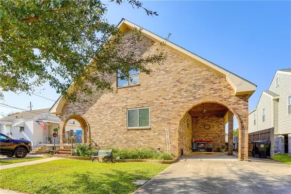 6214 Cameron Boulevard, New Orleans, LA 70122