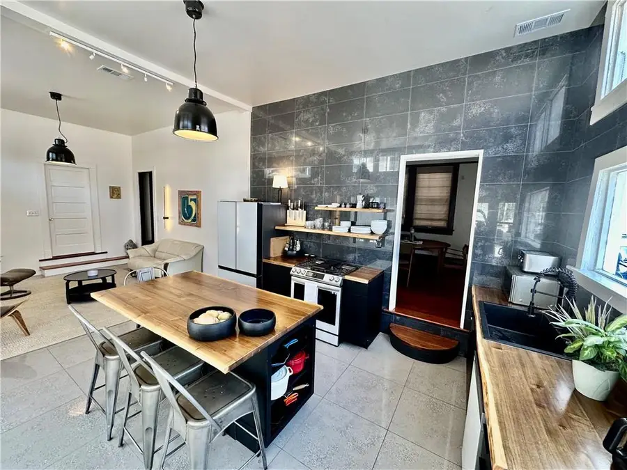 2632 Dauphine Street, New Orleans, LA 70117 - Image #2