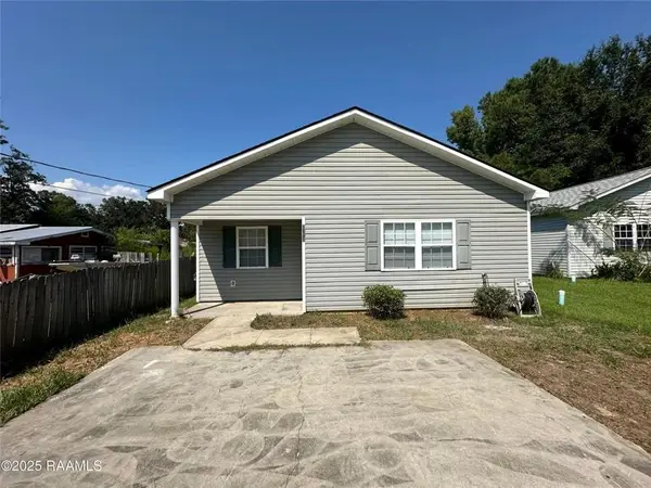 2313 Orleans Street, Mandeville, LA 70448