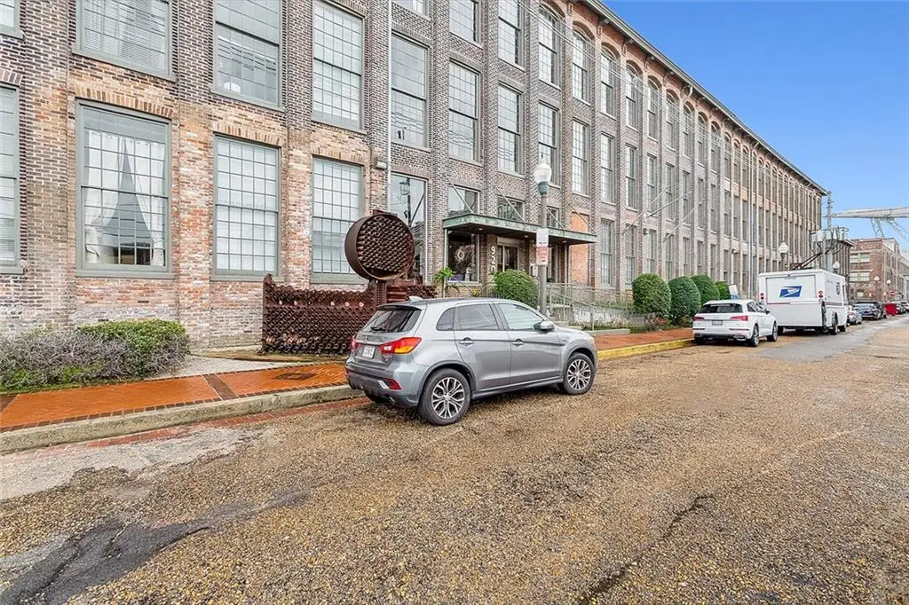 920 Poeyfarre Street #303, New Orleans, LA 70130 - #1