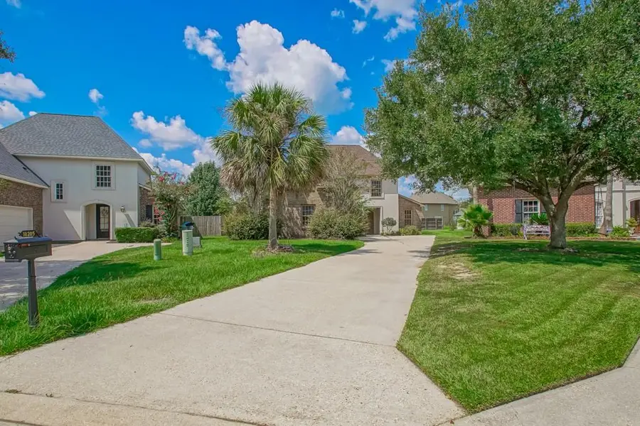 18205 Pine Ridge Drive, Prairieville, LA 70769 - Image #2
