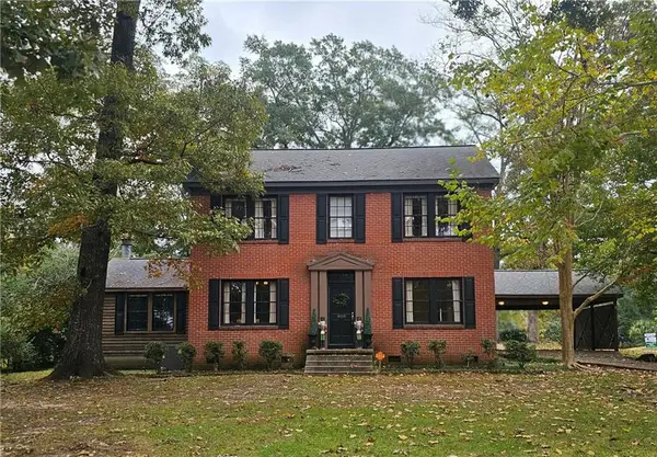 900 N James Avenue, McComb, MS 39652