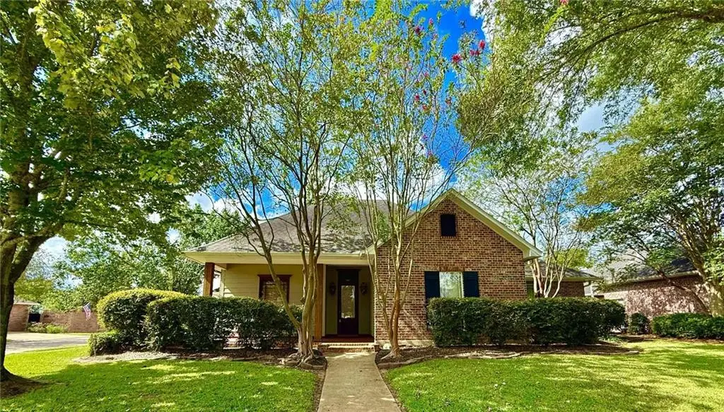 358 W Shore Drive, Alexandria, LA 71303 - #1