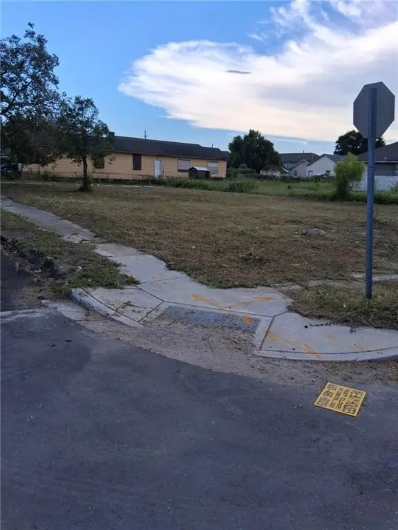 3033 Eagle Street, New Orleans, LA 70118