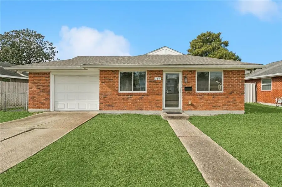744 Oakwood Street, Gretna, LA 70056 - Image #2