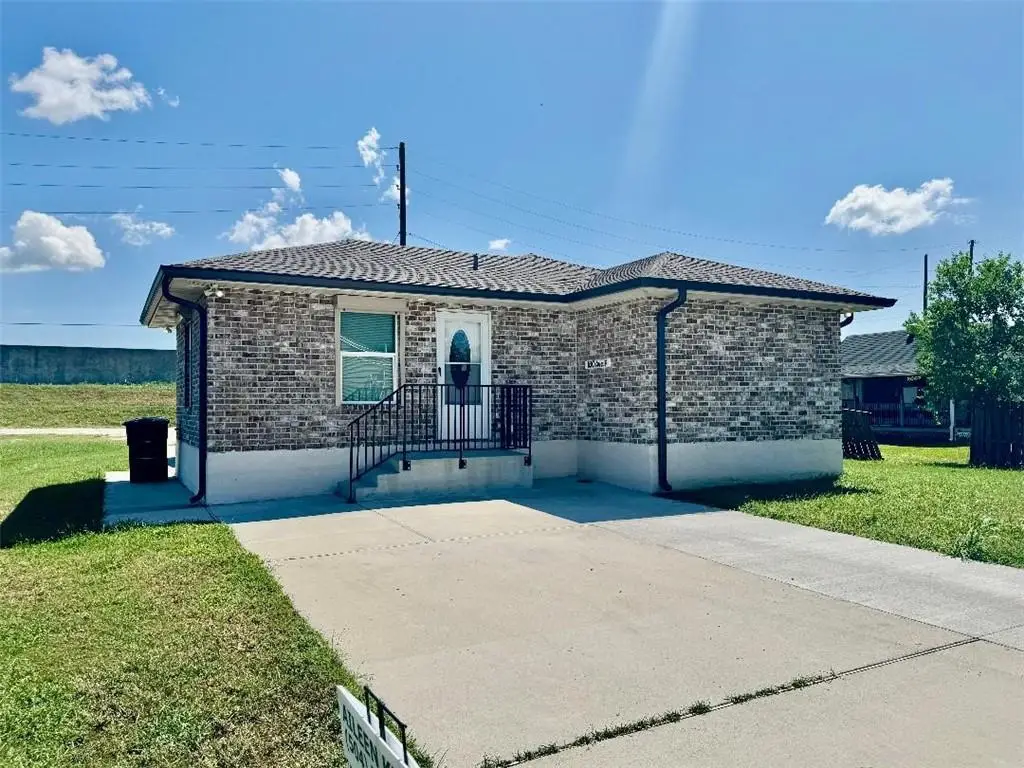 180 Avenue F, Belle Chasse, LA 70037 - Image #1